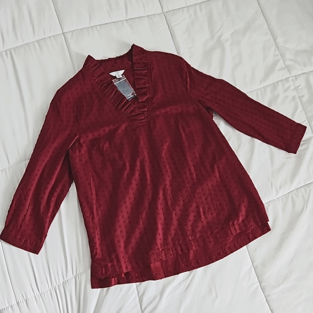 NWT Crown & Ivy Women's Cranberry Ruffled V-Neck 3/4 Sleeves Tunic Top Size M